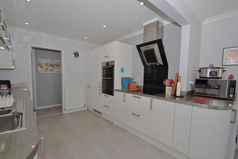 14 Lyster Road, Fordingbridge, SP6 1QY