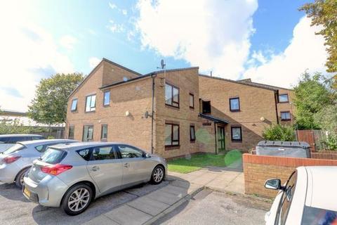 116 Arkley Road, London, E17 7PD