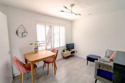116 Arkley Road, London, E17 7PD