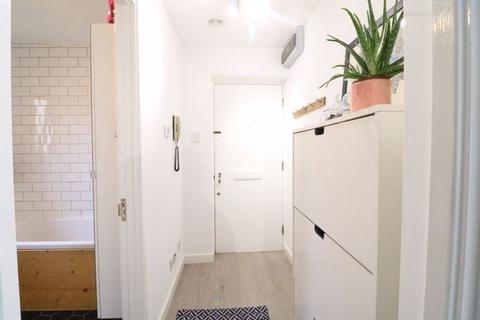 116 Arkley Road, London, E17 7PD