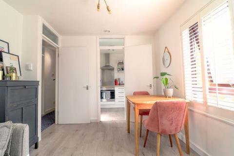116 Arkley Road, London, E17 7PD