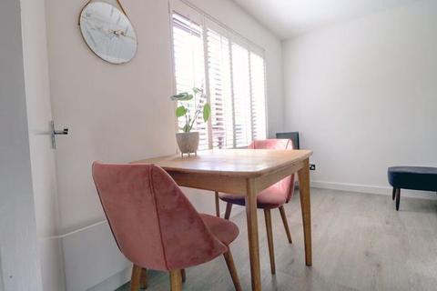 116 Arkley Road, London, E17 7PD
