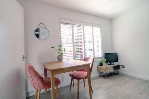 116 Arkley Road, London, E17 7PD