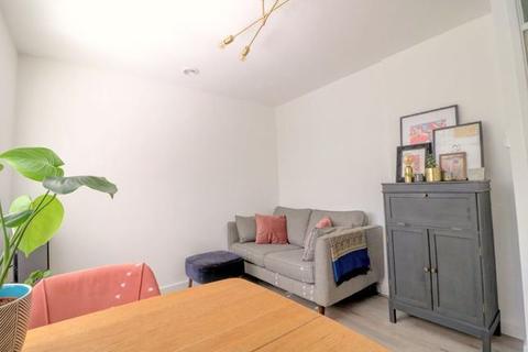 116 Arkley Road, London, E17 7PD