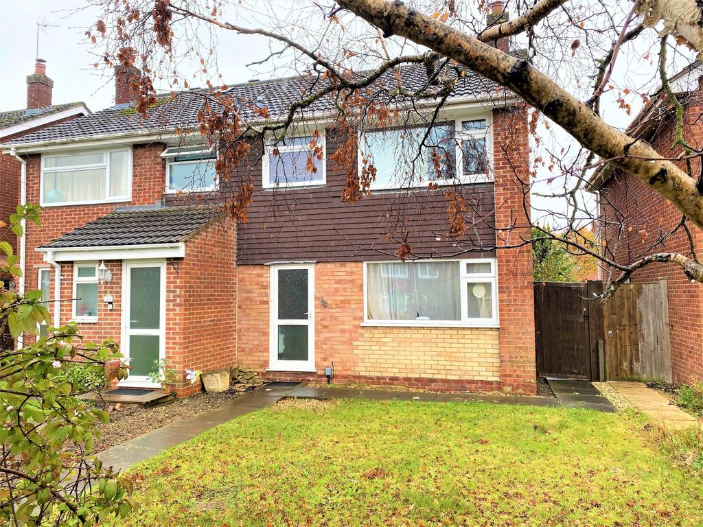 Caernarvon Road, Hatherley, Cheltenham, GL51 3LF 3 bed semidetached house £250,000