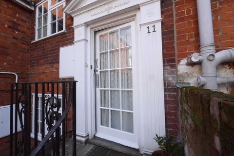 2 bedroom maisonette to rent, St Johns St, Woodbridge, Suffolk