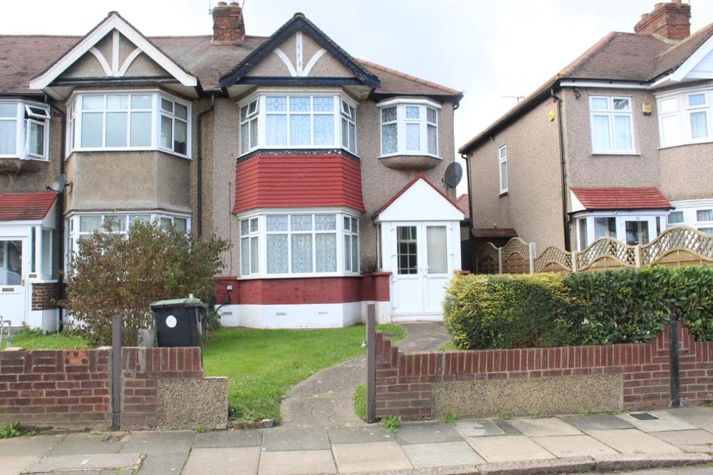 Bullsmoor Gardens, EN8 3 bed end of terrace house £415,000