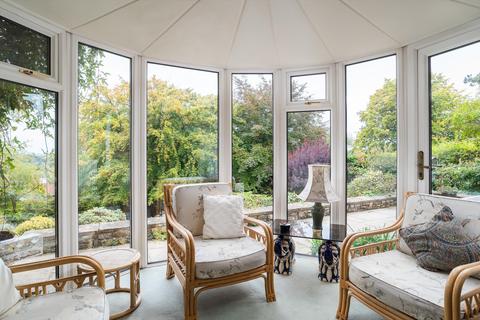 21 Guildown Avenue, Guildford, GU2 4HA
