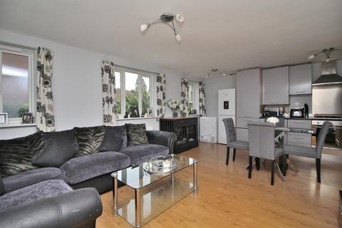 10 Chiltern Close, Chelmsford, CM1 2GJ