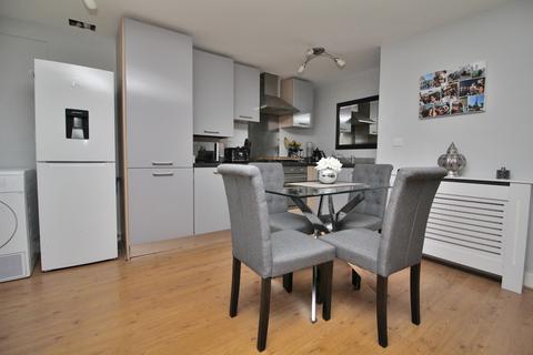10 Chiltern Close, Chelmsford, CM1 2GJ