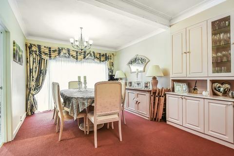 38 Broadhurst Avenue, Edgware, HA8 8TS