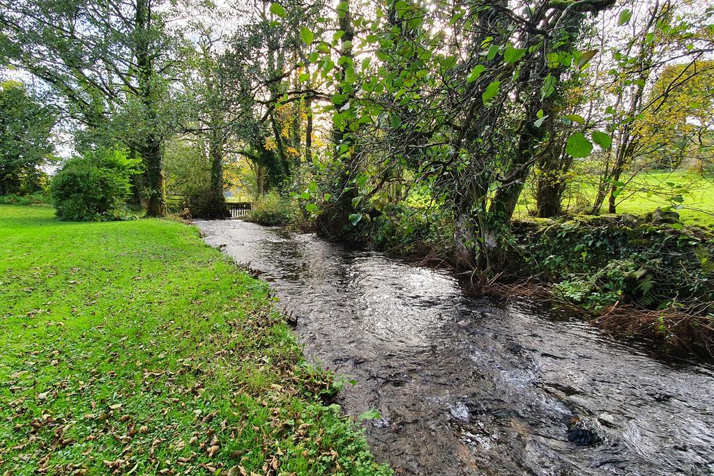 The garden and chapel beck