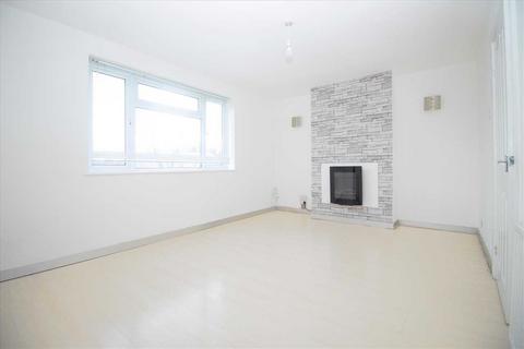 2 bedroom apartment to rent, Station Road, Romford