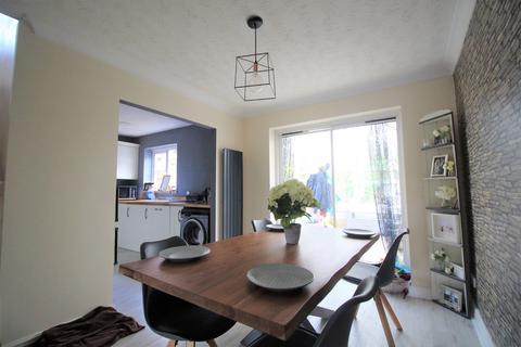 18 Windsor Court, Dunsville, Doncaster, DN7 4QE
