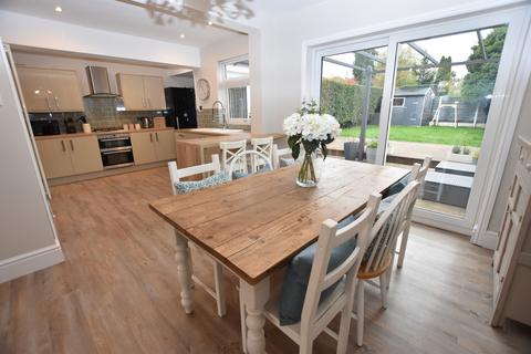 21 Burman Road, Shirley, Solihull, B90 2BE