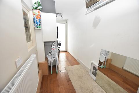 21 Burman Road, Shirley, Solihull, B90 2BE
