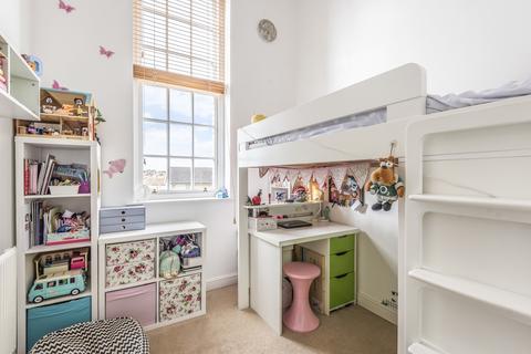 9 Cardwells Keep, Guildford, GU2 9PD