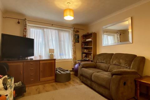 2 bedroom ground floor flat to rent, Baiter Park, Poole