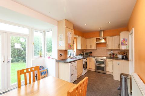 51 Lydgate Hall Crescent, Sheffield, S10 5NE