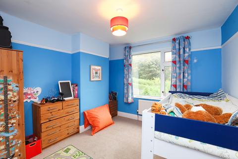 51 Lydgate Hall Crescent, Sheffield, S10 5NE