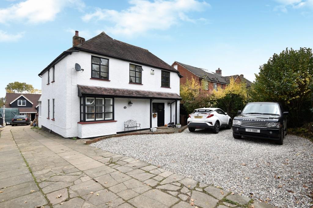 Hertford Road, Stevenage 4 bed detached house £625,000