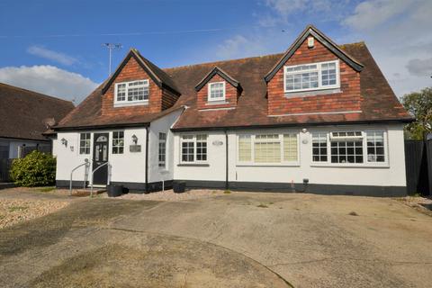 The Lions, 15 Felpham Way, Bognor Regis, PO22 8PT