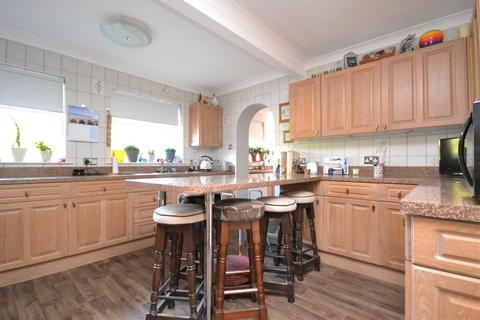 The Lions, 15 Felpham Way, Bognor Regis, PO22 8PT