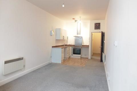 Studio to rent, Queen Street, Newton Abbot