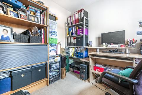 6 Britten Road, Swindon, SN25 2HQ