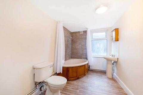 14 Frederick Place, Plumstead, London, SE18 7BJ