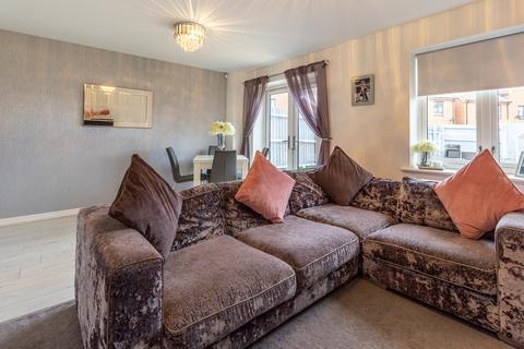 35 Meadow Drive, Aveley, South Ockendon, RM15 4DY