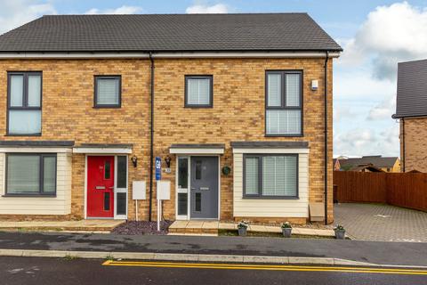 35 Meadow Drive, Aveley, South Ockendon, RM15 4DY