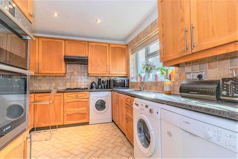 19 Parsons Crescent, Edgware, HA8 8QG