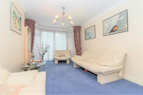 19 Parsons Crescent, Edgware, HA8 8QG