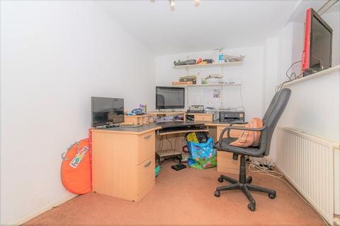 19 Parsons Crescent, Edgware, HA8 8QG