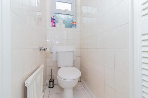 19 Parsons Crescent, Edgware, HA8 8QG