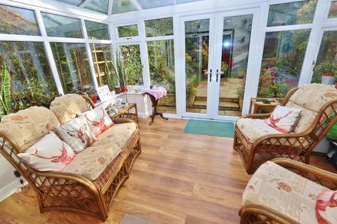 5 Rowland Walk, Havering-atte-bower, Romford, RM4 1PA