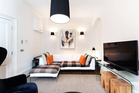 Apartment 3, 23 - 23a New Row, London, WC2N 4LA