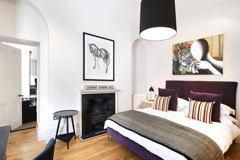 Apartment 3, 23 - 23a New Row, London, WC2N 4LA