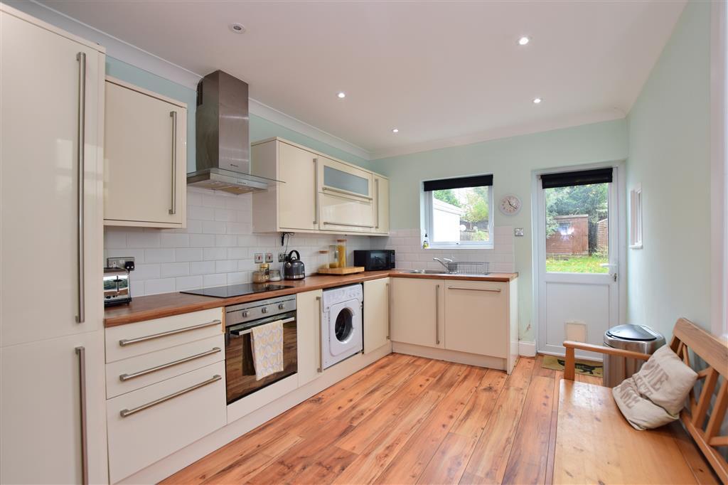 Kitchen/ Breakfast Room