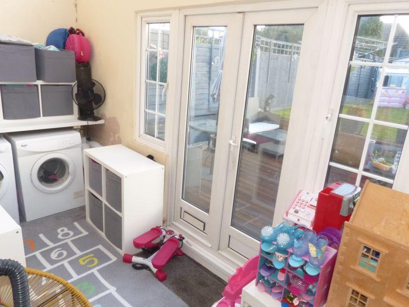 Sun room / utility