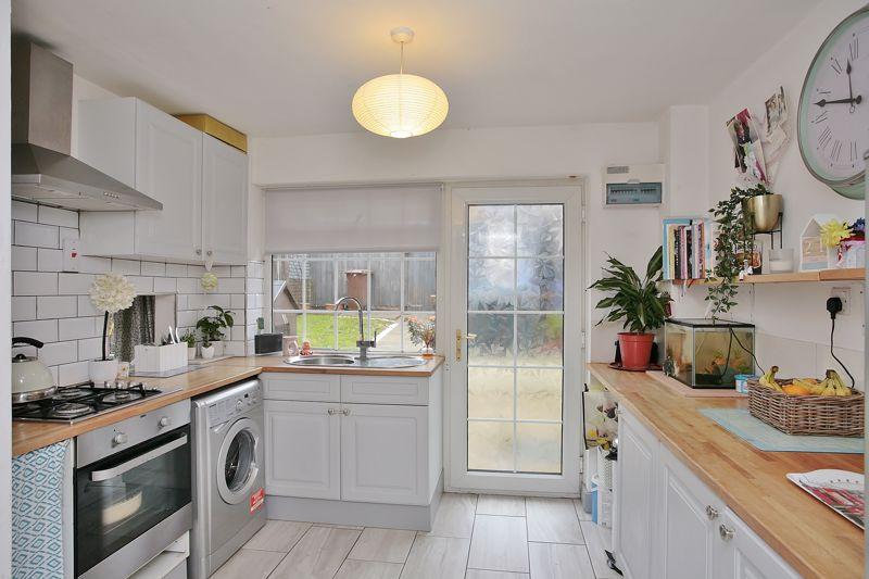 Danesmoor, Banbury extremely well... 2 bed terraced house £210,000