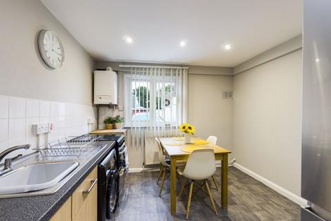 131 Foxglove Road, South Ockendon, RM15 6EU