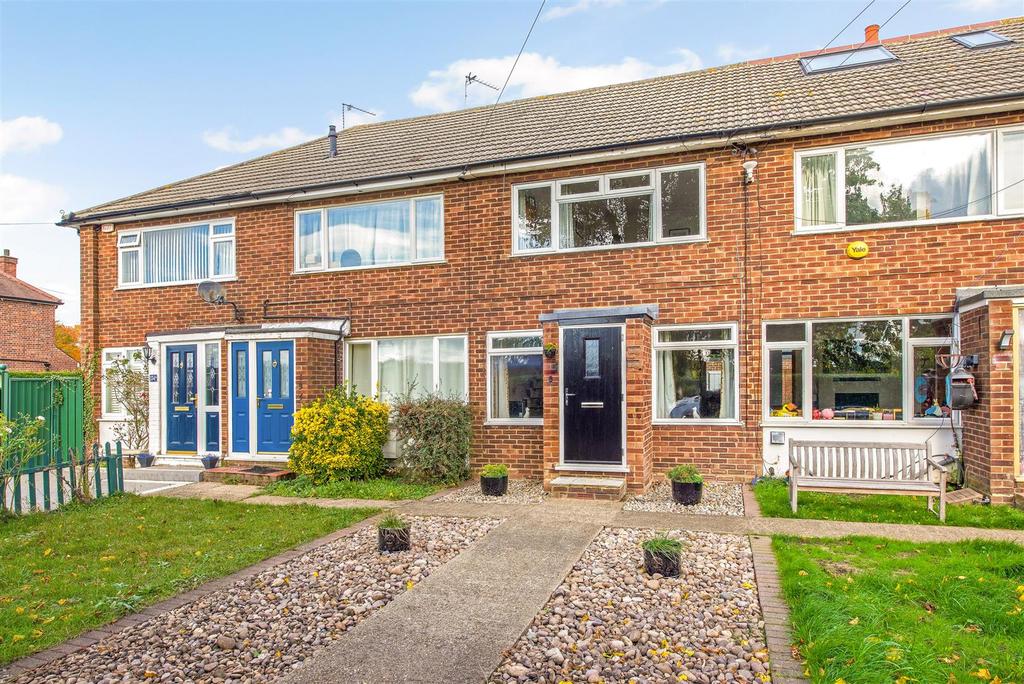 Buckingham Road, Hampton 2 bed terraced house £379,950