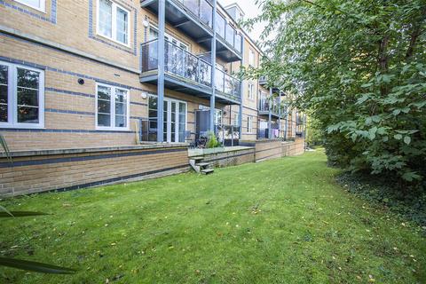 76 Constables Way, Hertford, SG13 7AF