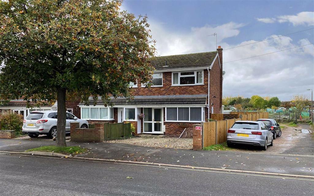 Woodstock Road, Worcester 3 bed semidetached house £239,500