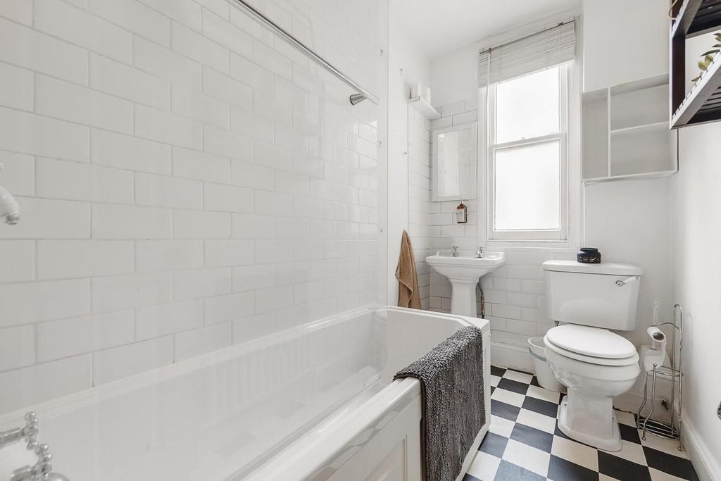 Bathroom.jpg