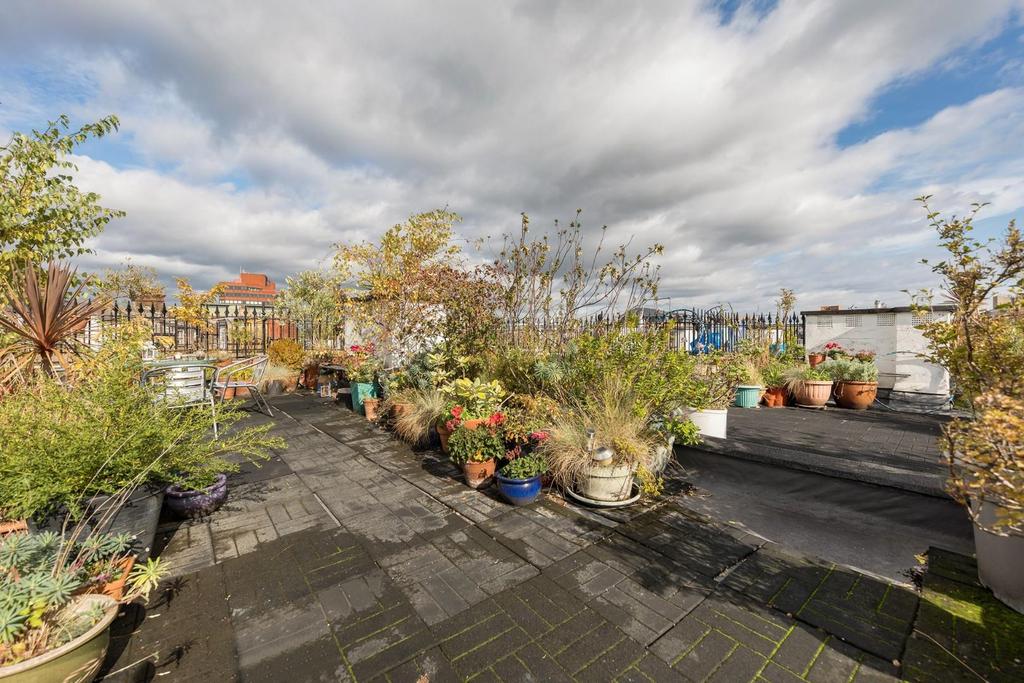 Roof terrace (2).jpg