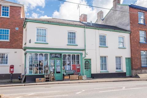 3 Exeter Road, Crediton, EX17 3BH