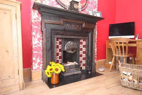 33 Carshalton Park Road, Carshalton, SM5 3SS